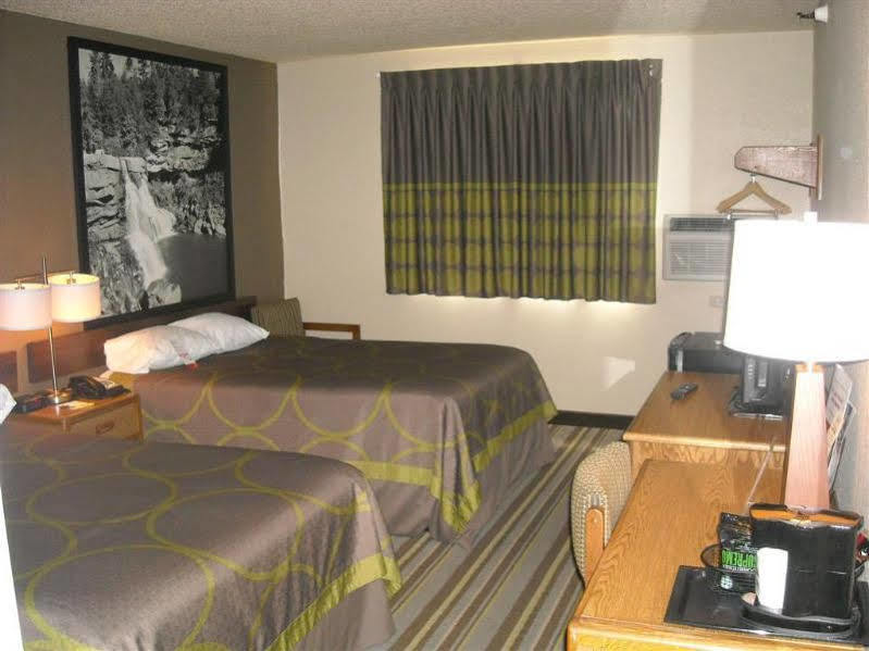 Super 8 By Wyndham Hull Street Midlothian Richmond Area Ξενοδοχείο Εξωτερικό φωτογραφία